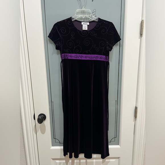 Other - Amy Byer children’s holiday dress. Size 14